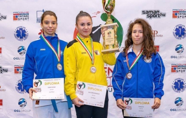 Dudás Éva a Hungarian Open dobogóján Dudás Éva a Hungarian Open dobogóján