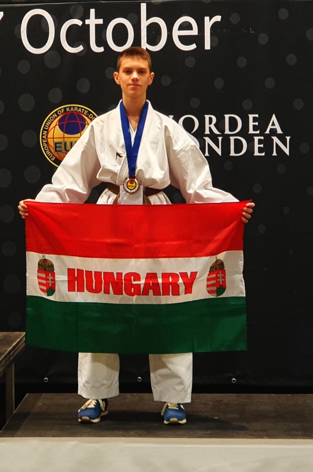 Dodok Máté - kata Európa-bajnoki bronzérmes és kumite -55 kg Európa-bajnoki 5. helyezett