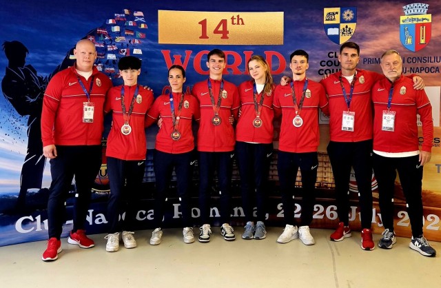 SZAC Karate SE versenyz�i 11 vil�gbajnoki �remmel!
