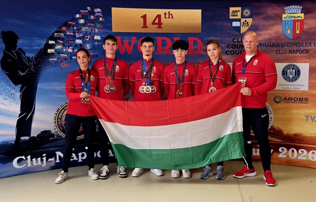 SZAC Karate SE versenyz�i 11 vil�gbajnoki �remmel!